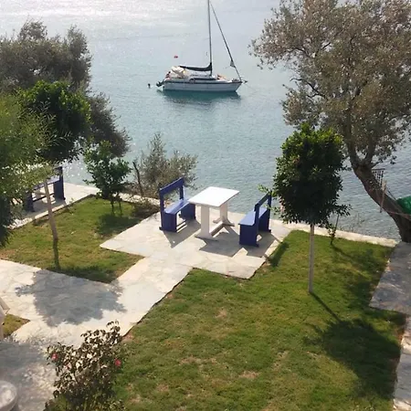 Can Naz Aparthotel